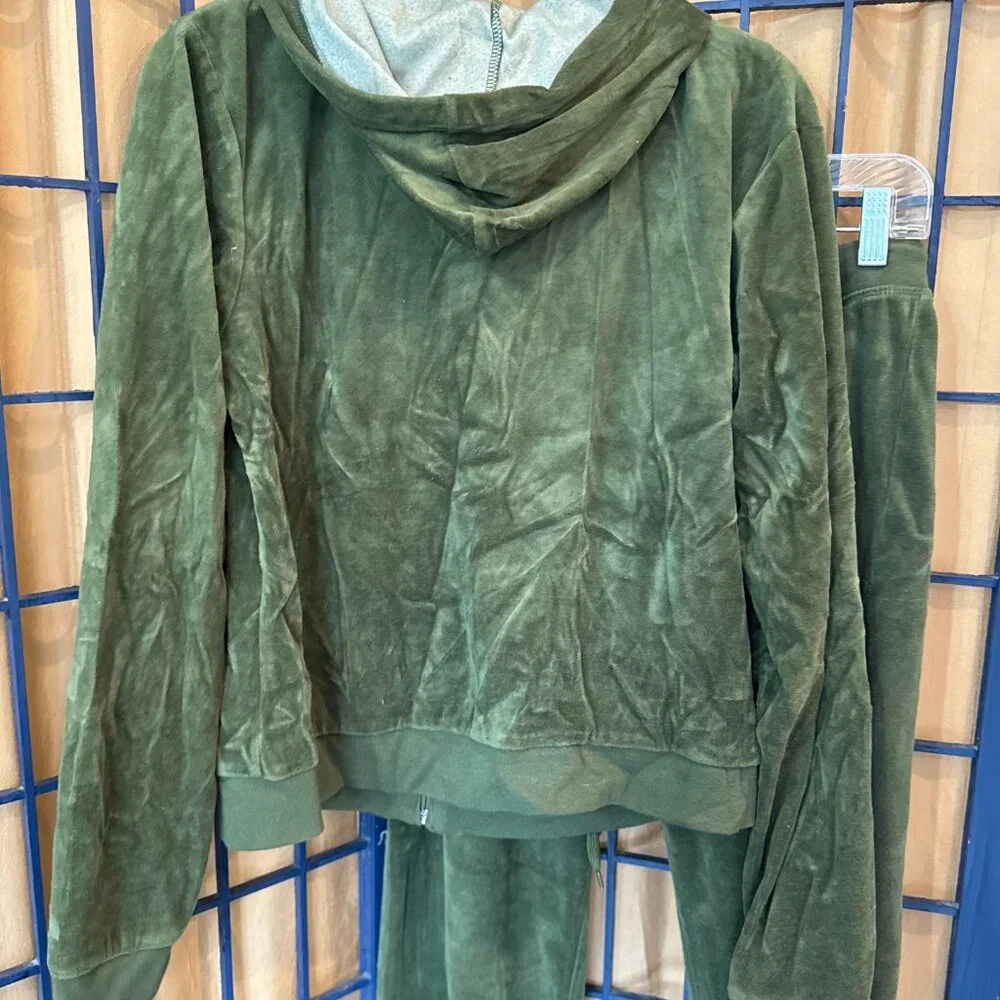 Green Velour Tracksuit Set – Jane Ashley Lounge Set – Size small - Picture 6 of 7